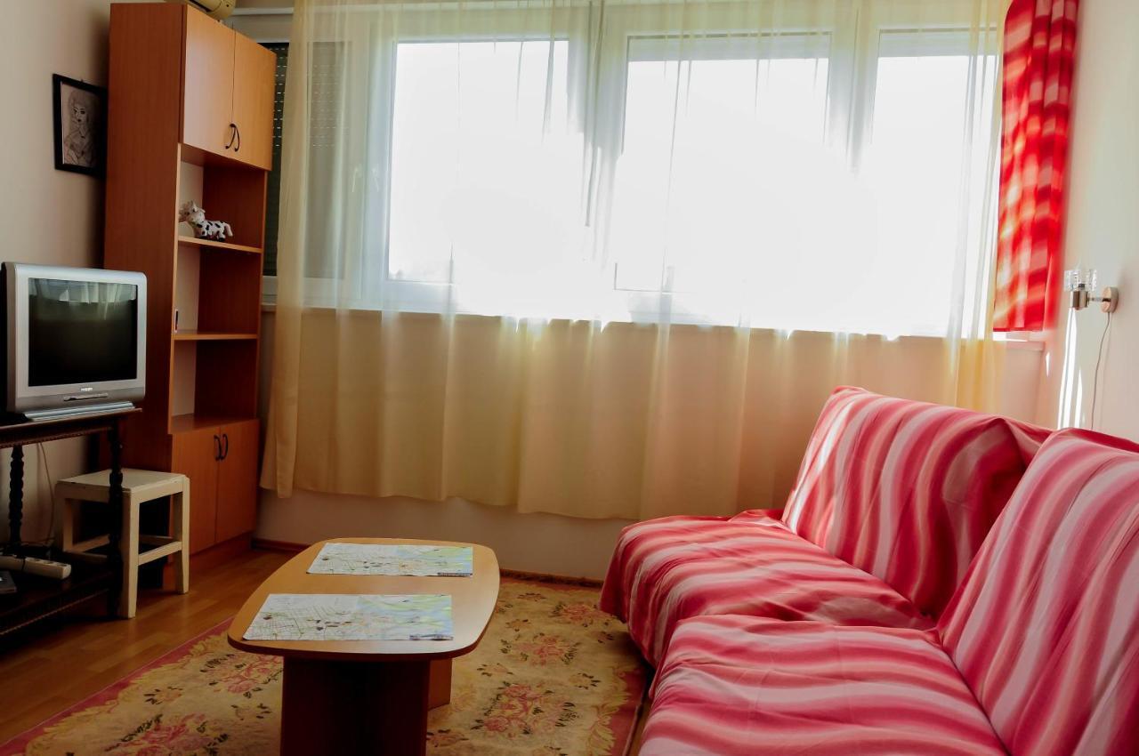 Apartment Daca Stan Белград Стая снимка